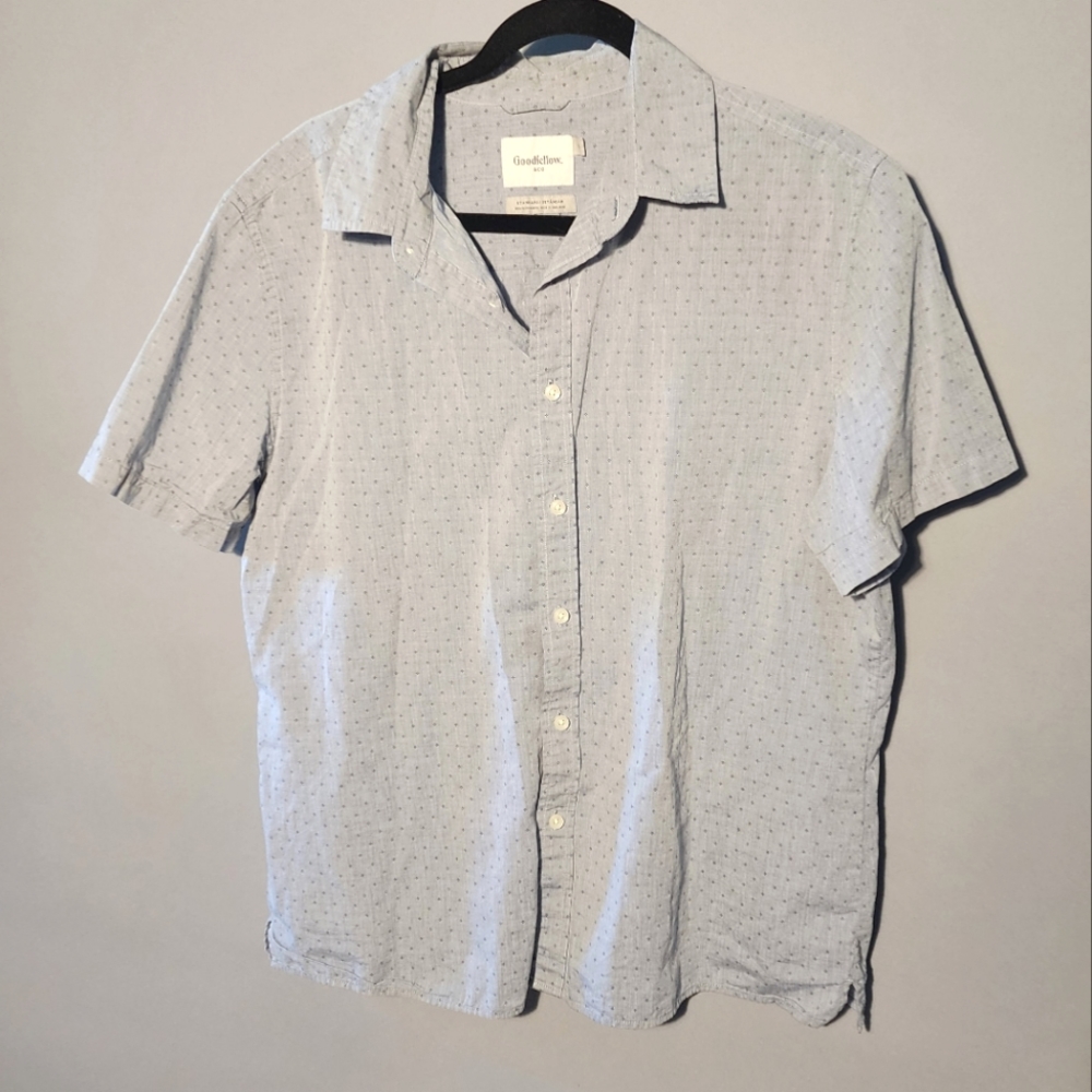 Mens Standard Button Up. Large. Goodfellow & Co.